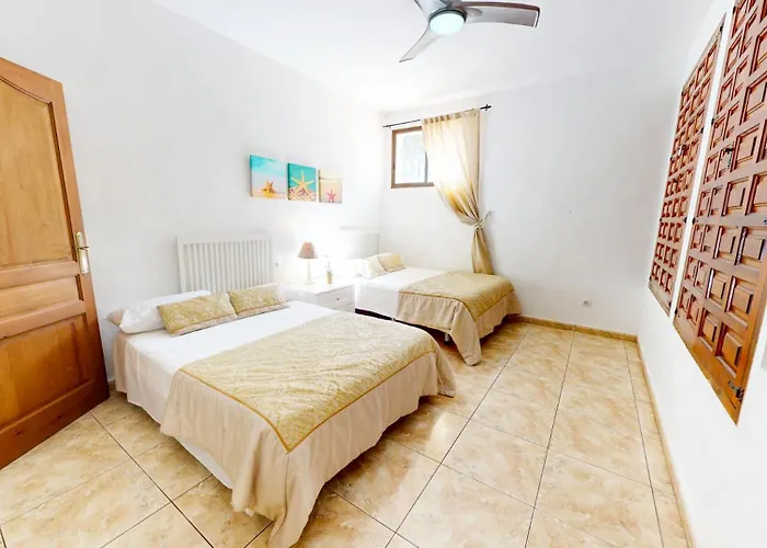 فيلة Leon By Family Homes