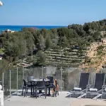 En Con Piscina Privada Y Vistas Al Mar By Family Homes *