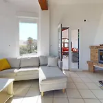 En Con Piscina Privada Y Vistas Al Mar By Family Homes