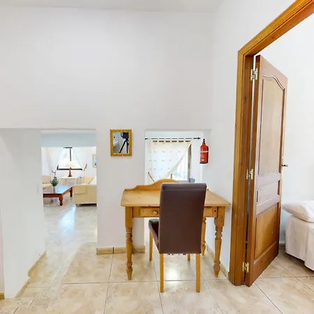 Villa Leon By Family Homes *