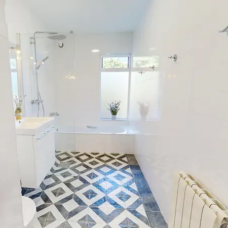 Leon By Family Homes