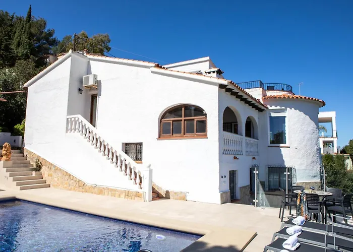 Villa Leon By Family Homes *