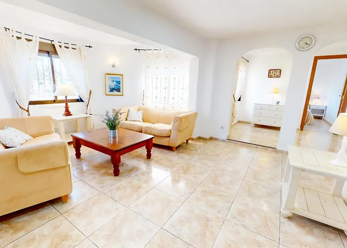 Villa En Denia Con Piscina Privada Y Vistas Al Mar By Family Homes Вилла Дения