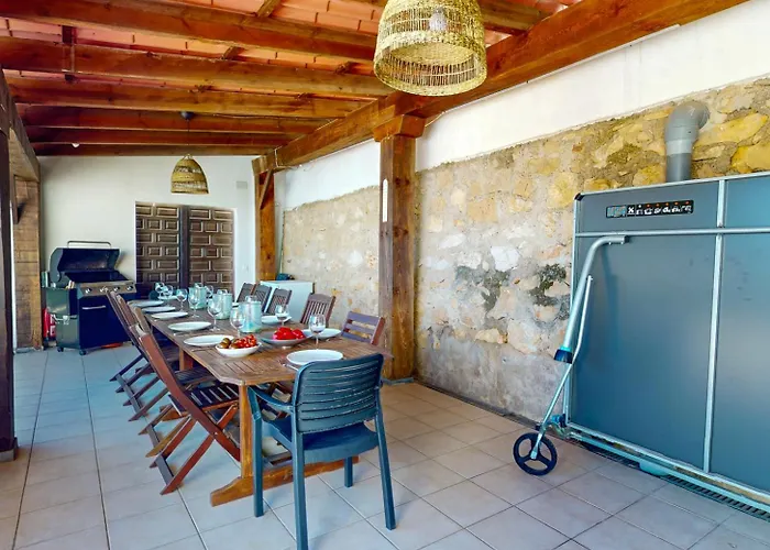 Leon By Family Homes Villa Denia