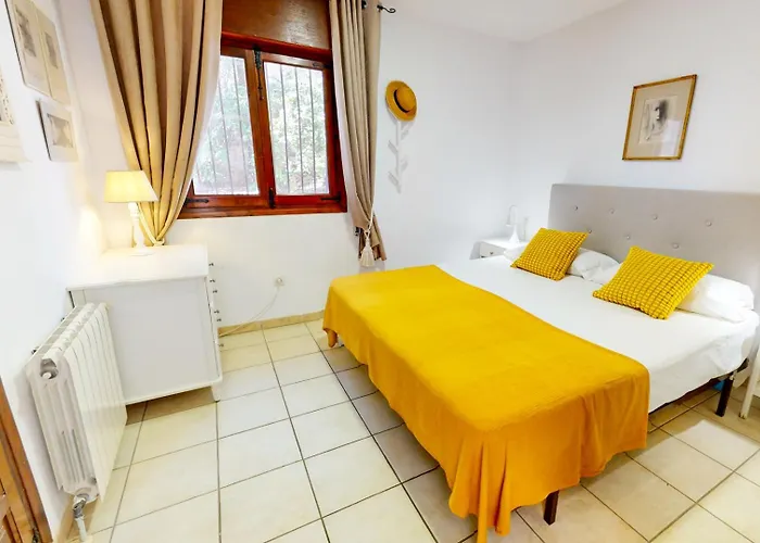 Villa En Denia Con Piscina Privada Y Vistas Al Mar By Family Homes Дения