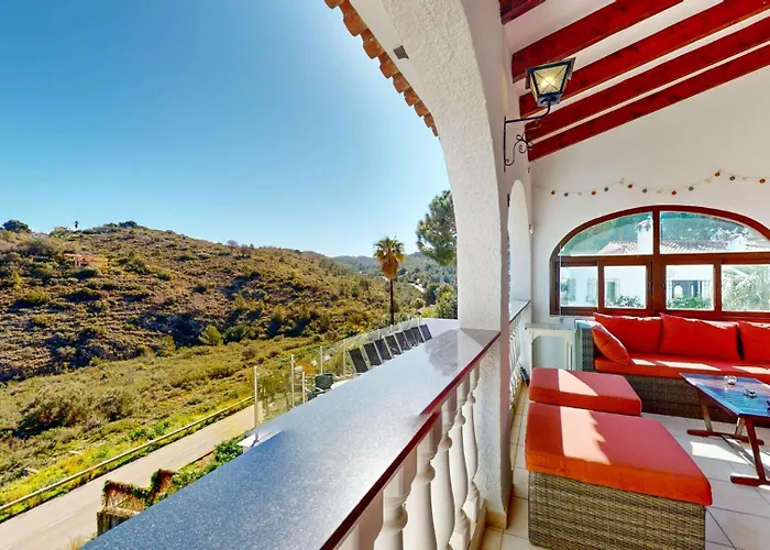 Villa En Denia Con Piscina Privada Y Vistas Al Mar By Family Homes Вилла