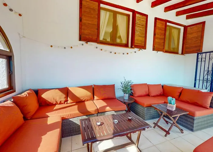 Вилла Villa En Denia Con Piscina Privada Y Vistas Al Mar By Family Homes Дения