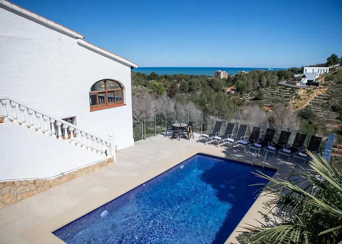 Villa En Denia Con Piscina Privada Y Vistas Al Mar By Family Homes וילה דניה