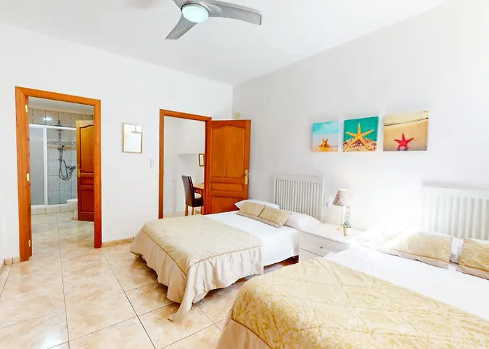 Villa En Denia Con Piscina Privada Y Vistas Al Mar By Family Homes *